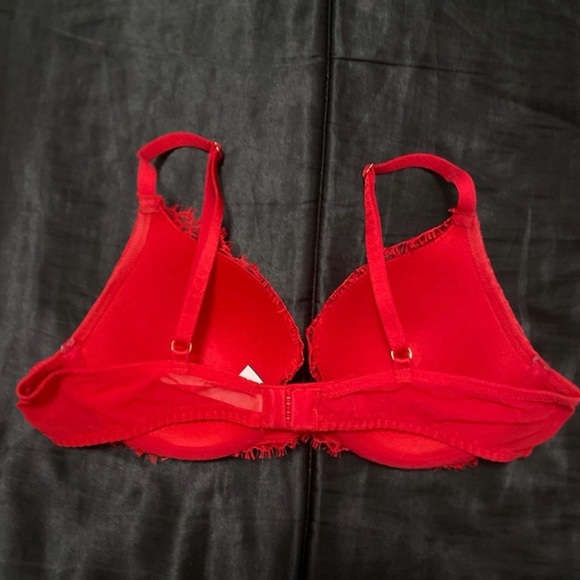 Victoria's Secret Dream Angels Lightly Lined Lace Demi Bra - Picture 2 of 2